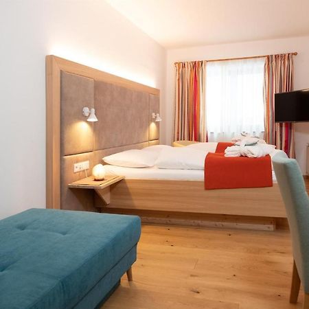 Santner, Hotel ออยเกนดอร์ฟ ภายนอก รูปภาพ
