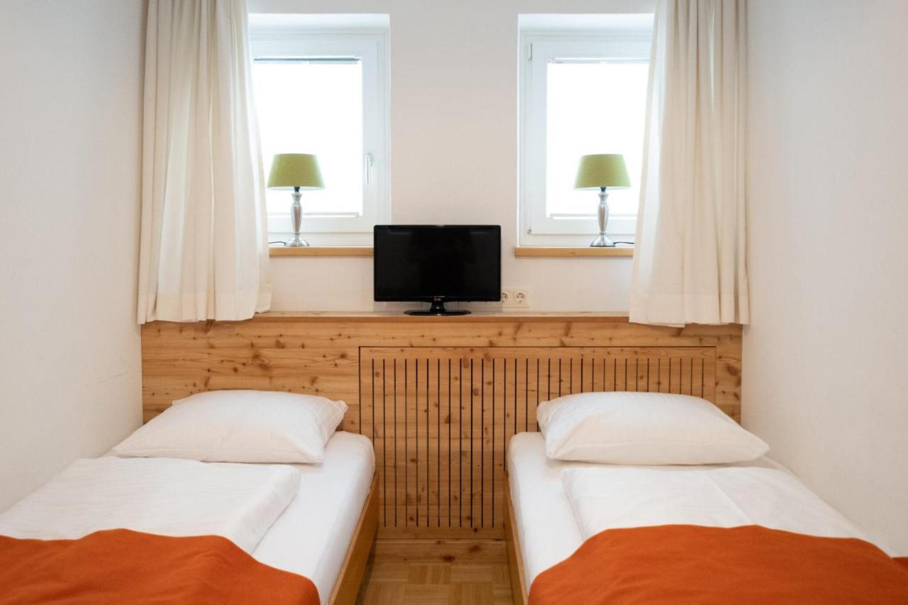 Santner, Hotel ออยเกนดอร์ฟ ภายนอก รูปภาพ