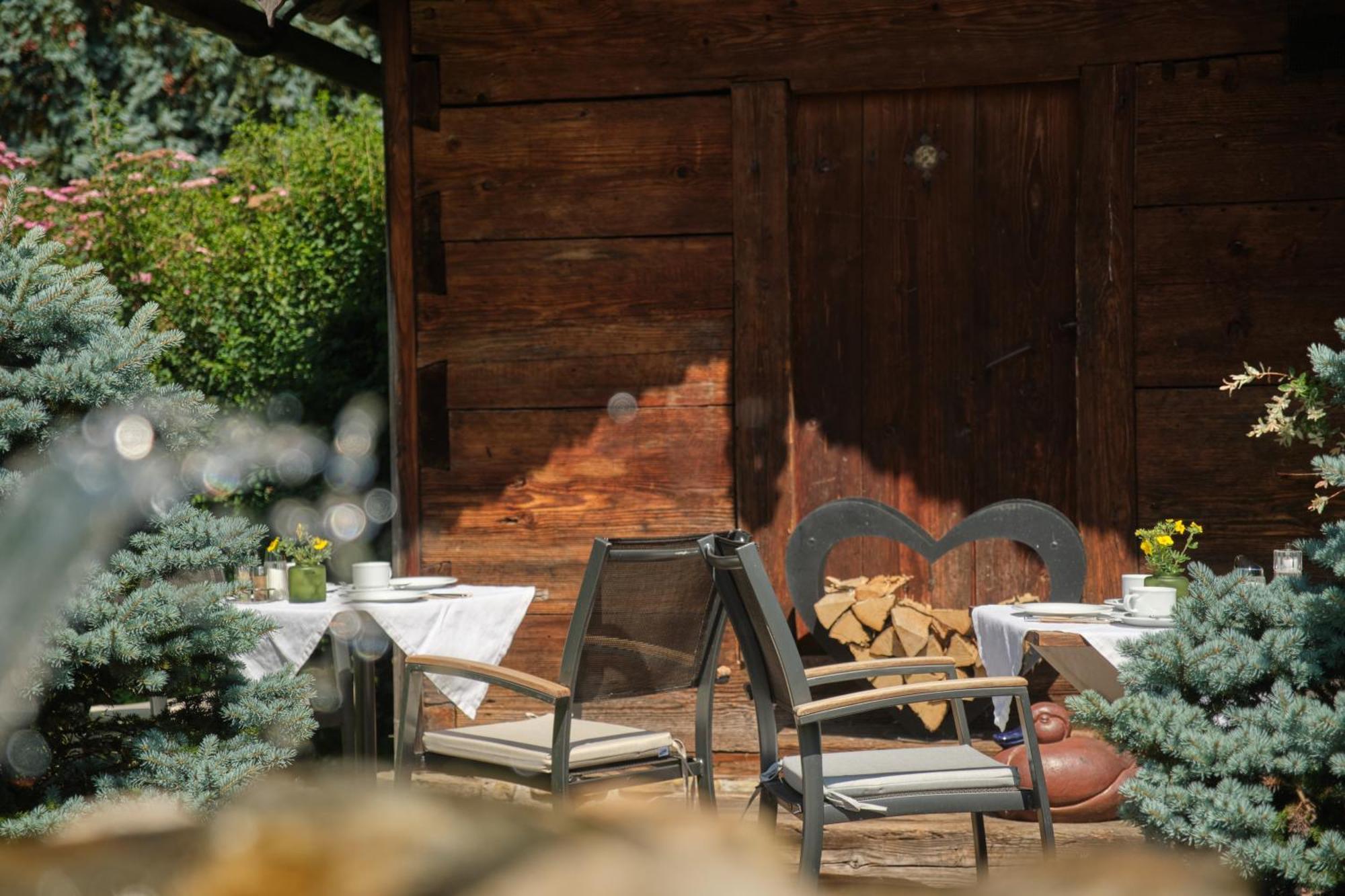 Santner, Hotel ออยเกนดอร์ฟ ภายนอก รูปภาพ